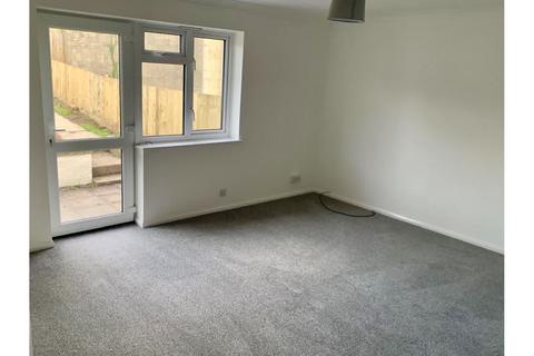 2 bedroom detached bungalow for sale, Kembles Close, Malmesbury, SN16