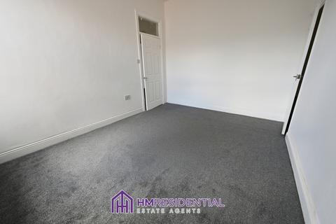 3 bedroom flat to rent, Croydon Road, Arthurs Hill NE4