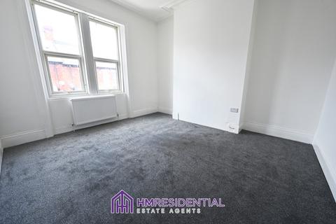 3 bedroom flat to rent, Croydon Road, Arthurs Hill NE4
