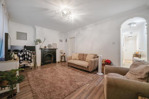 2 bedroom flat for sale, Kempsford Gardens, London, SW5