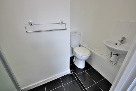 undefined, Bootle L20