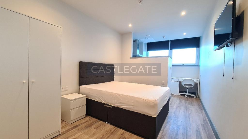 Room 39, Renaissance Works