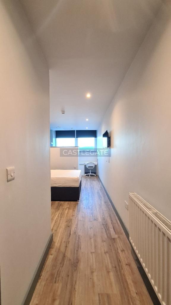 Room 39, Renaissance Works