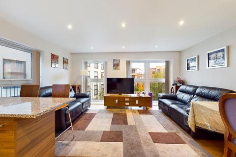 3 bedroom flat to rent, Unwin Way, Stanmore, HA7