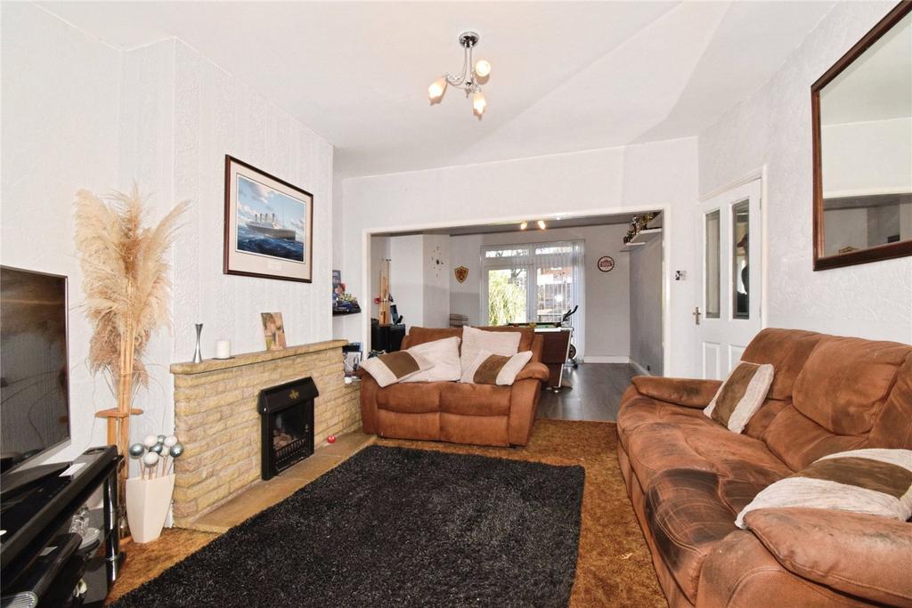 Lounge &amp; Dining Room