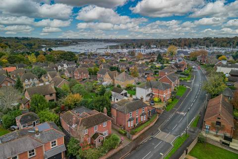 4 bedroom house for sale, Swanwick Lane, Lower Swanwick, SO31