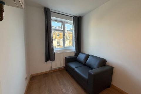 undefined, Seven Sisters Road, London N7