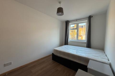 undefined, Seven Sisters Road, London N7