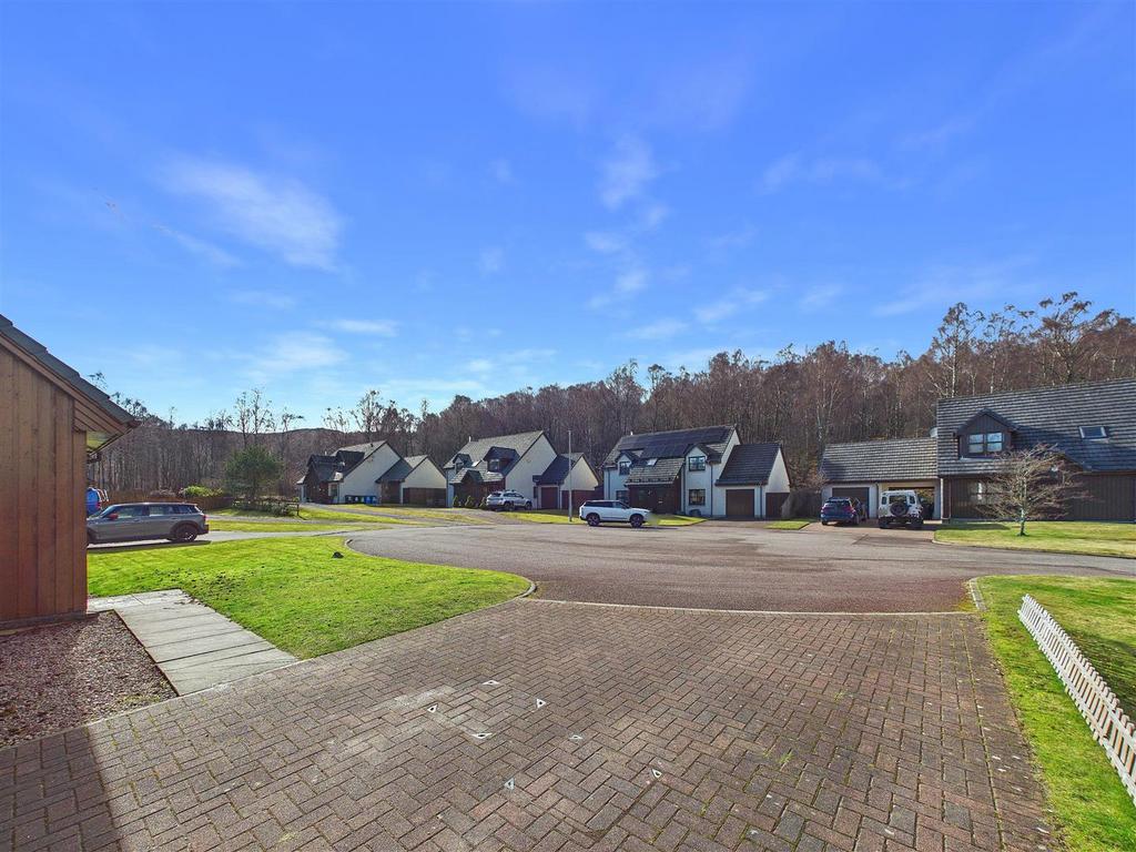 Bennachie Driveway