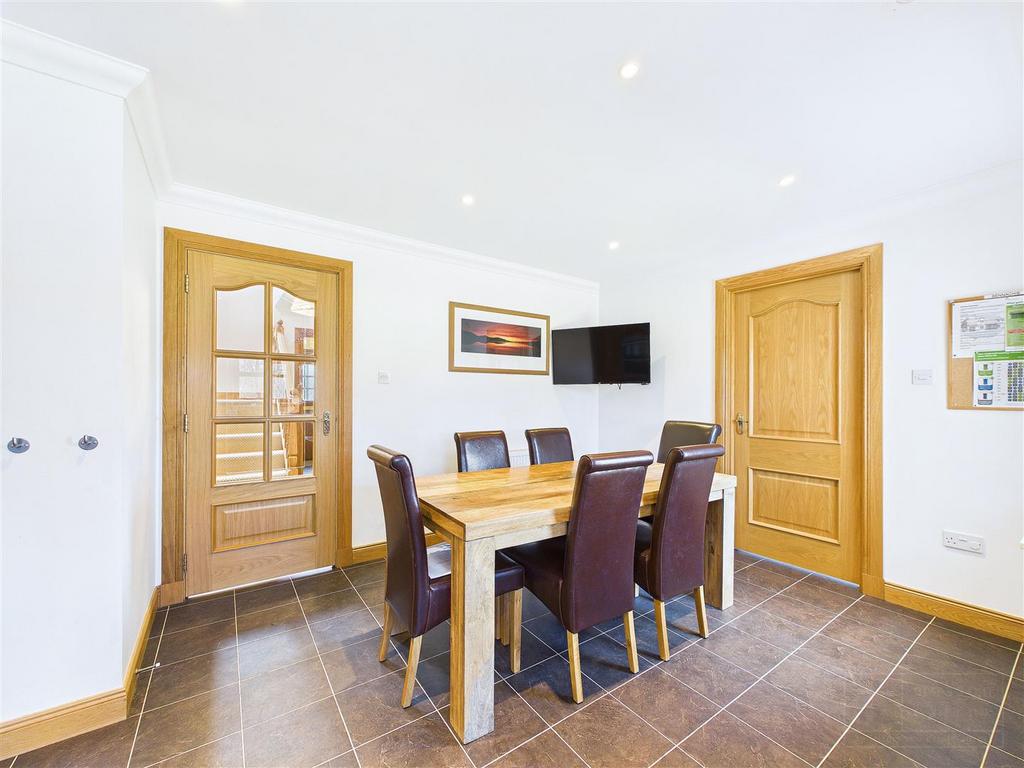 Bennachie Dining