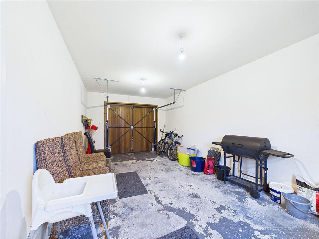 Bennachie Garage