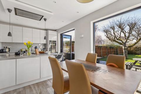 undefined, Lankers Drive, North Harrow, Middlesex HA2