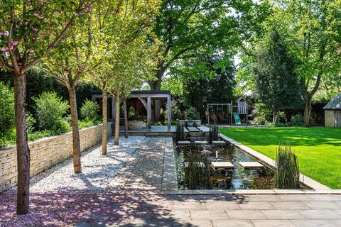 7 bedroom detached house for sale, Hillier Road, Guildford, Surrey, GU1