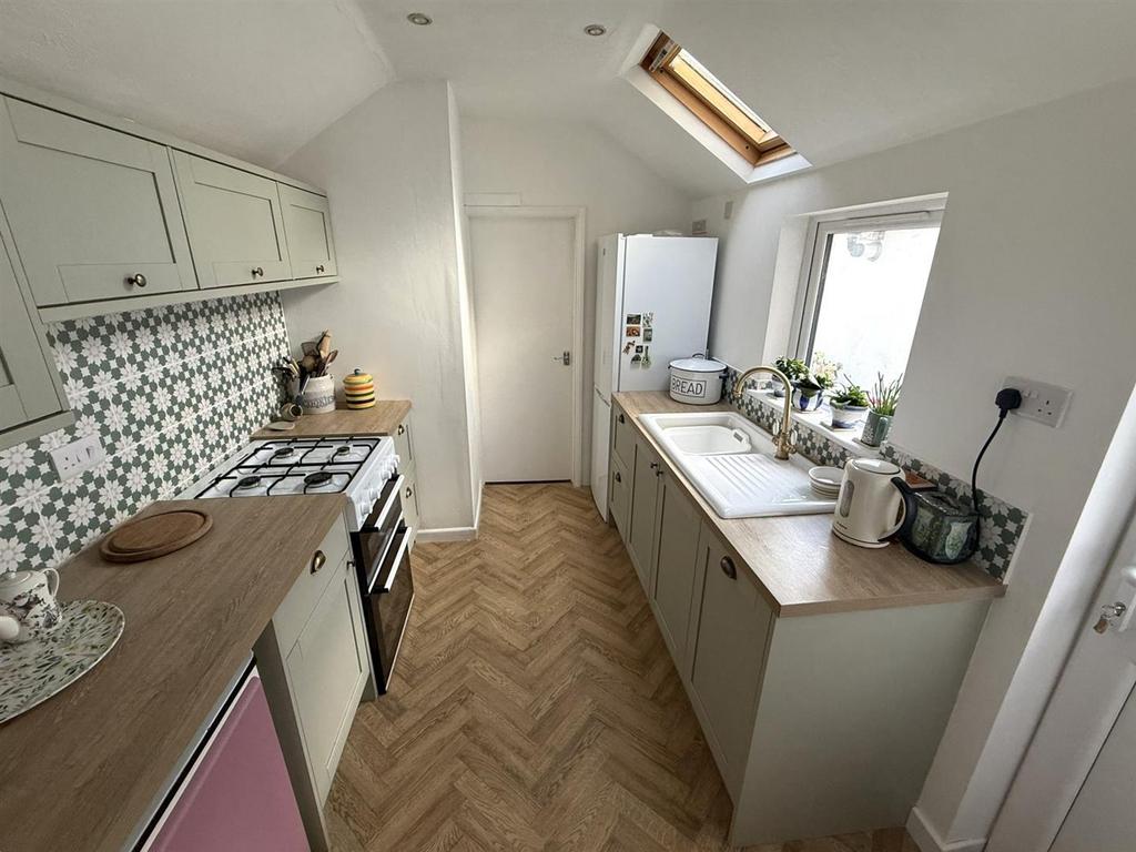 Fitted Kitchen