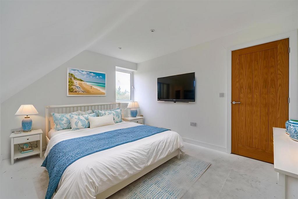 Staged bedroom 2.jpg