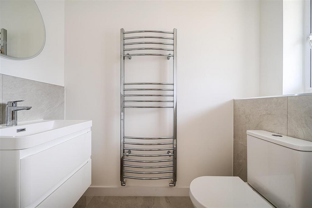 Downstairs WC.jpg