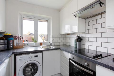 2 bedroom flat for sale, Star Holme Court, Star Street, Ware, SG12