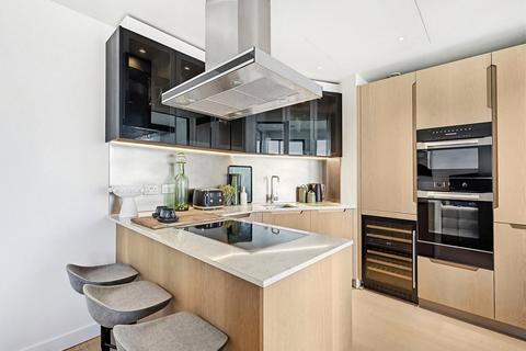 2 bedroom apartment to rent, River Park Tower, 1 Nine Elms Lane, SW8