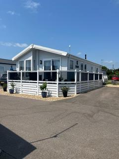 3 bedroom lodge for sale, Eastbourne Road, Pevensey Bay BN24