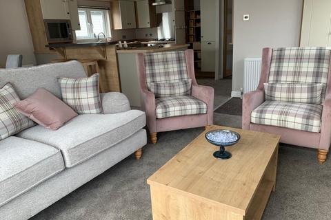 3 bedroom lodge for sale, Eastbourne Road, Pevensey Bay BN24