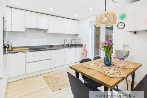 3 bedroom terraced house for sale, Woodhall Court, Welwyn Garden City, AL7