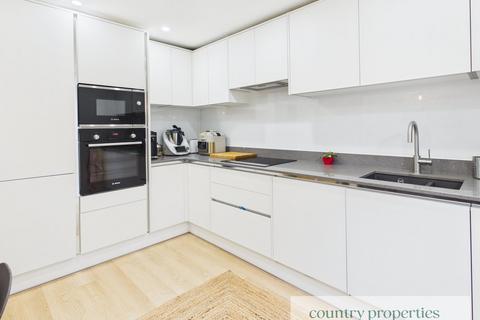 3 bedroom terraced house for sale, Woodhall Court, Welwyn Garden City, AL7