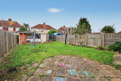 3 bedroom semi-detached house for sale, Merryoak Road, Southampton SO19