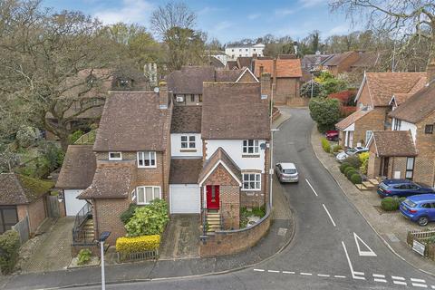 3 bedroom semi-detached house for sale, Harts Grove, Woodford Green