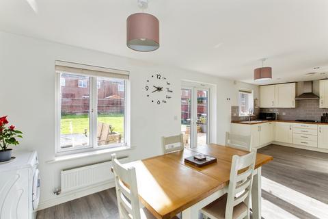 4 bedroom detached house for sale, Weighbridge Way, Raunds, Wellingborough