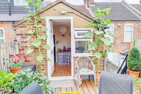 undefined, Ashton Road Luton LU1 3QE