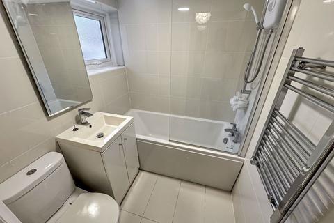 undefined, Hencroft Street South, Slough, Berkshire, SL1