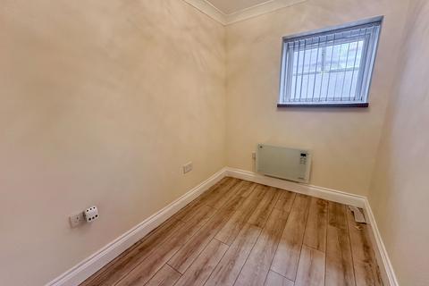 undefined, Hencroft Street South, Slough, Berkshire, SL1