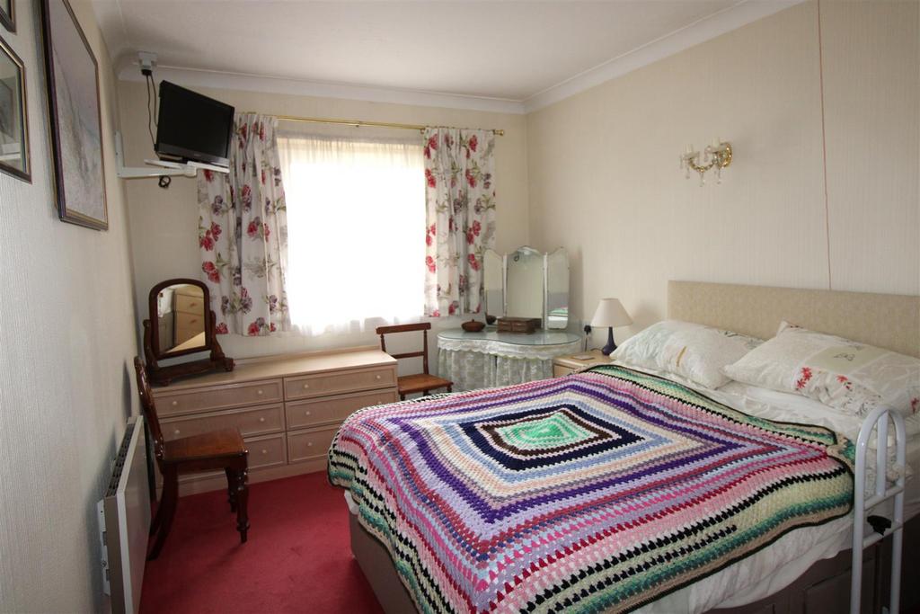 Bedroom1.JPG