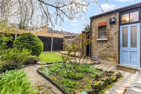 4 bedroom house for sale, Spencer Avenue, London, N13