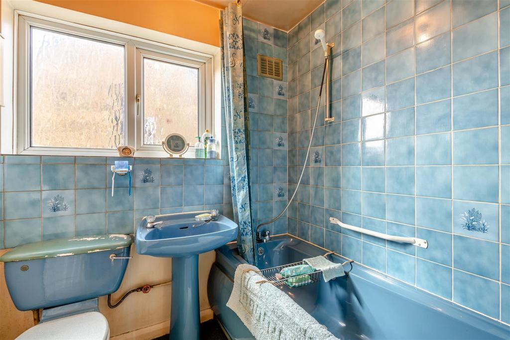 8681731-interior12.jpg