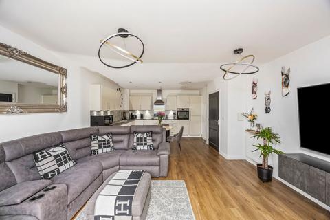 undefined, Iron Railway Close, Coulsdon CR5