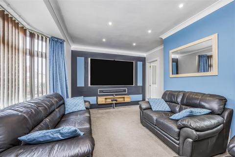 3 bedroom end of terrace house for sale, Hursley Road, Havant PO9