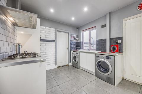 3 bedroom end of terrace house for sale, Hursley Road, Havant PO9