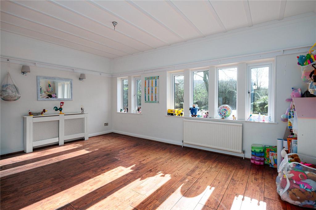 Playroom/Snug