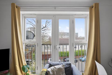 undefined, Trowbridge Road, London, E9
