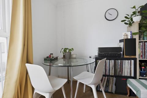 undefined, Trowbridge Road, London, E9
