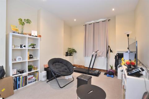 3 bedroom end of terrace house for sale, Great Western Road, Gloucestershire GL1