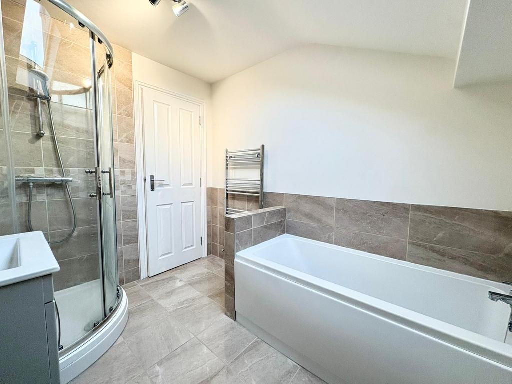 En-suite Bathroom
