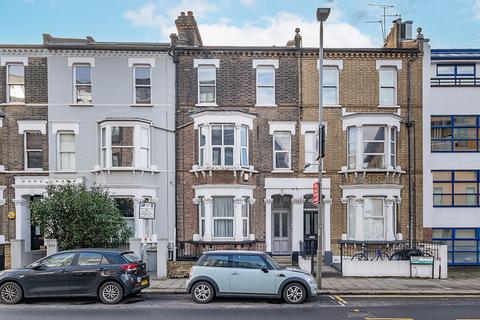 2 bedroom flat for sale, Putney Bridge Road, London, SW15