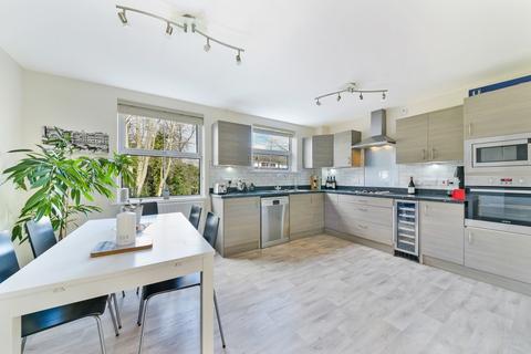 undefined, Chestnut Place, London, SE26