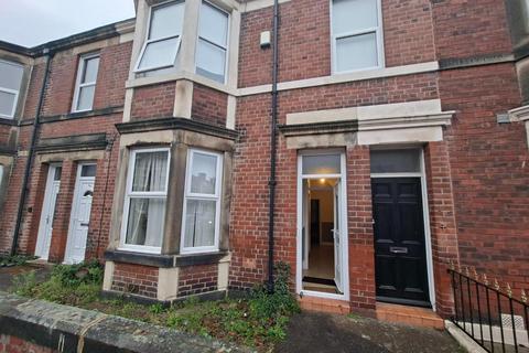 2 bedroom flat for sale, Kelvin Grove, Newcastle Upon Tyne