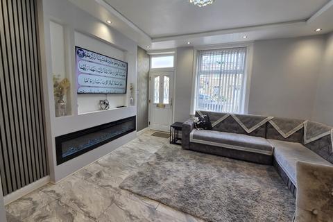 3 bedroom terraced house for sale, Washington Street, BD8 9QP
