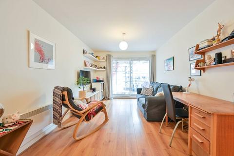 2 bedroom flat for sale, Highwood Close, East Dulwich, London, SE22