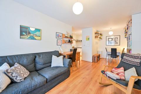 2 bedroom flat for sale, Highwood Close, East Dulwich, London, SE22