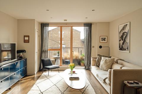3 bedroom apartment for sale, Fresco House, Southampton Way, London SE5